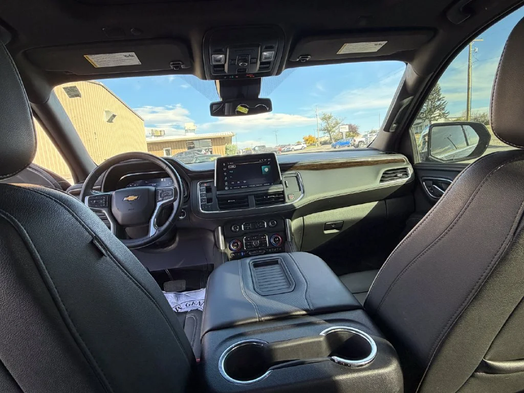 Used 2023 Black Chevrolet Premier image 10