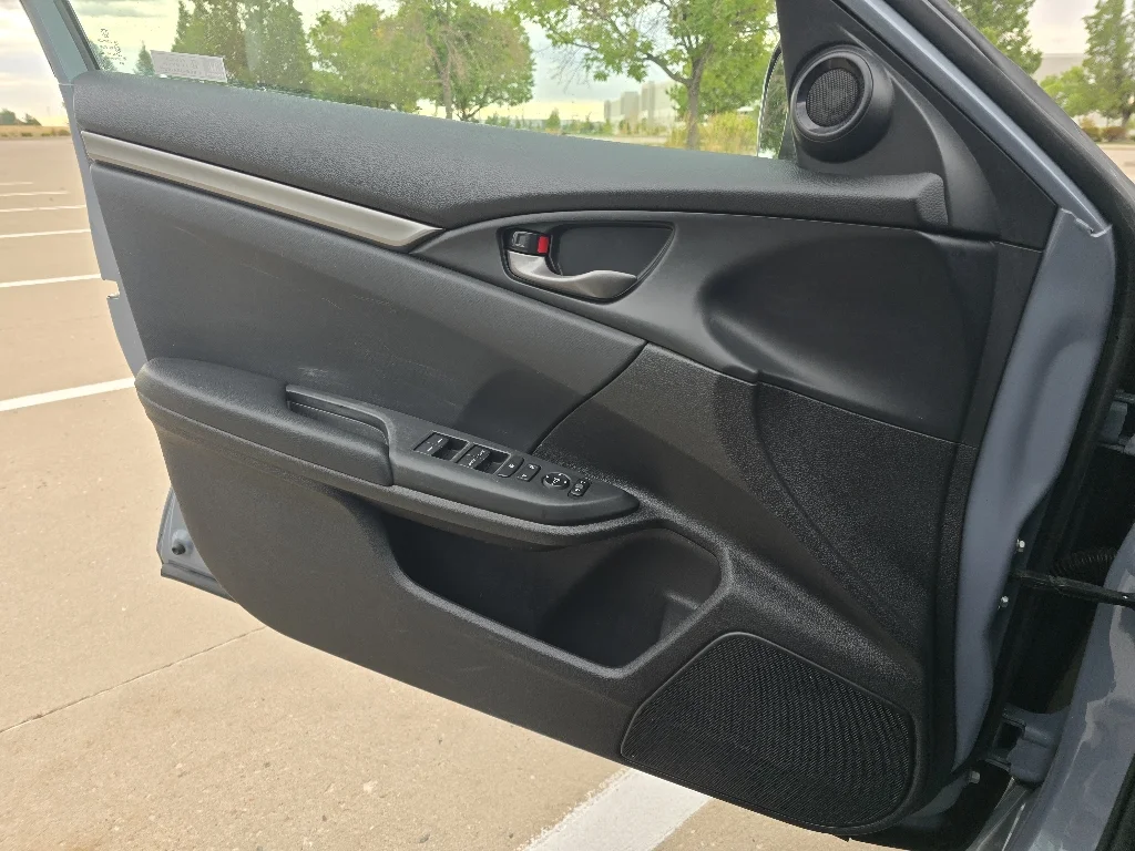 Used 2021 Sonic Gray Pearl Honda Sport image 18
