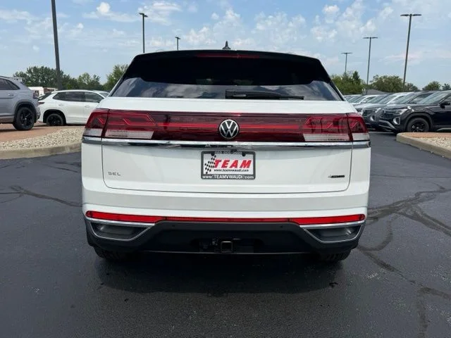New 2026 Opal White Pearl Volkswagen 2.0T SEL image 4