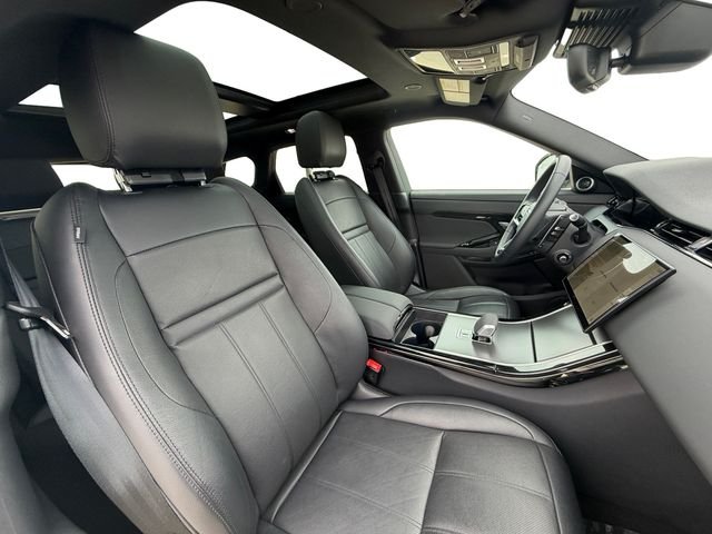Certified Used 2024 Fuji White Land Rover Dynamic image 16