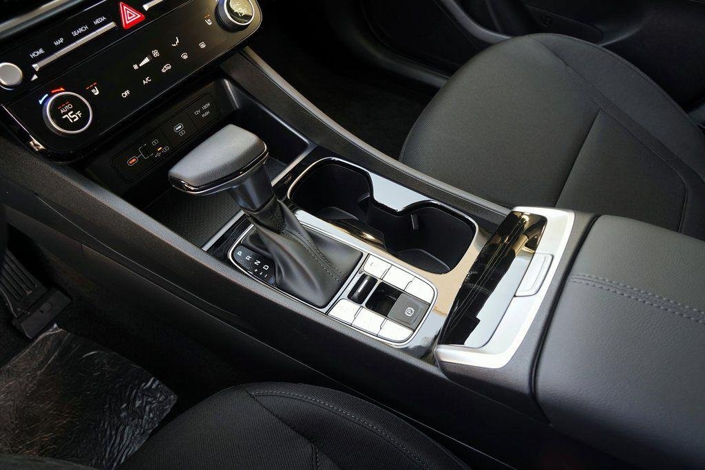 New 2026 Rockwood Green Hyundai SEL image 21