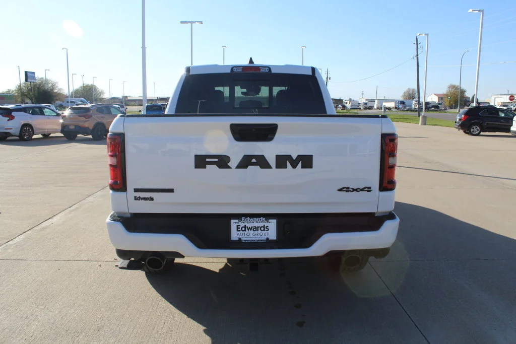 New 2026 Bright White Clear-Coat Exterior Paint RAM Big Horn/Lone Star image 4
