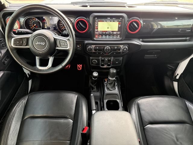 Used 2022 White Jeep Unlimited Sahara Altitude image 11