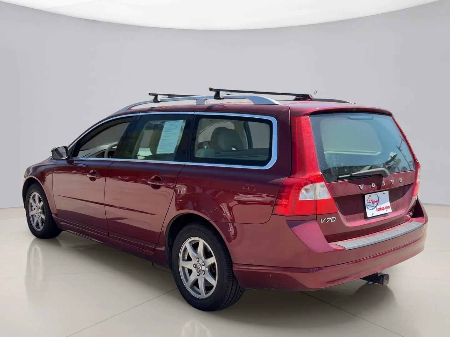Used 2008 Red Volvo BASE image 3