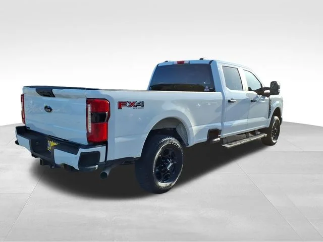 Used 2024 White Ford XL image 10