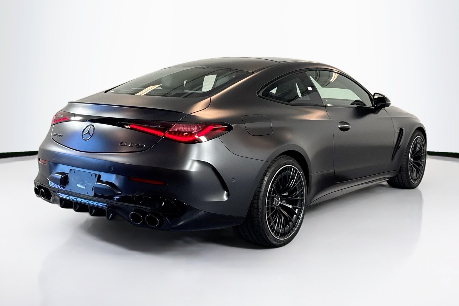 New 2026 Manufaktur Graphite Grey Magno Mercedes-Benz AMG® CLE 53 image 5