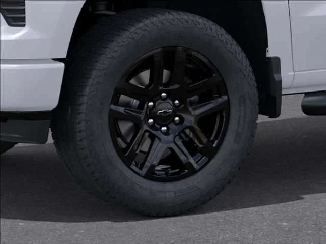 New 2026 Summit White Chevrolet RST image 9