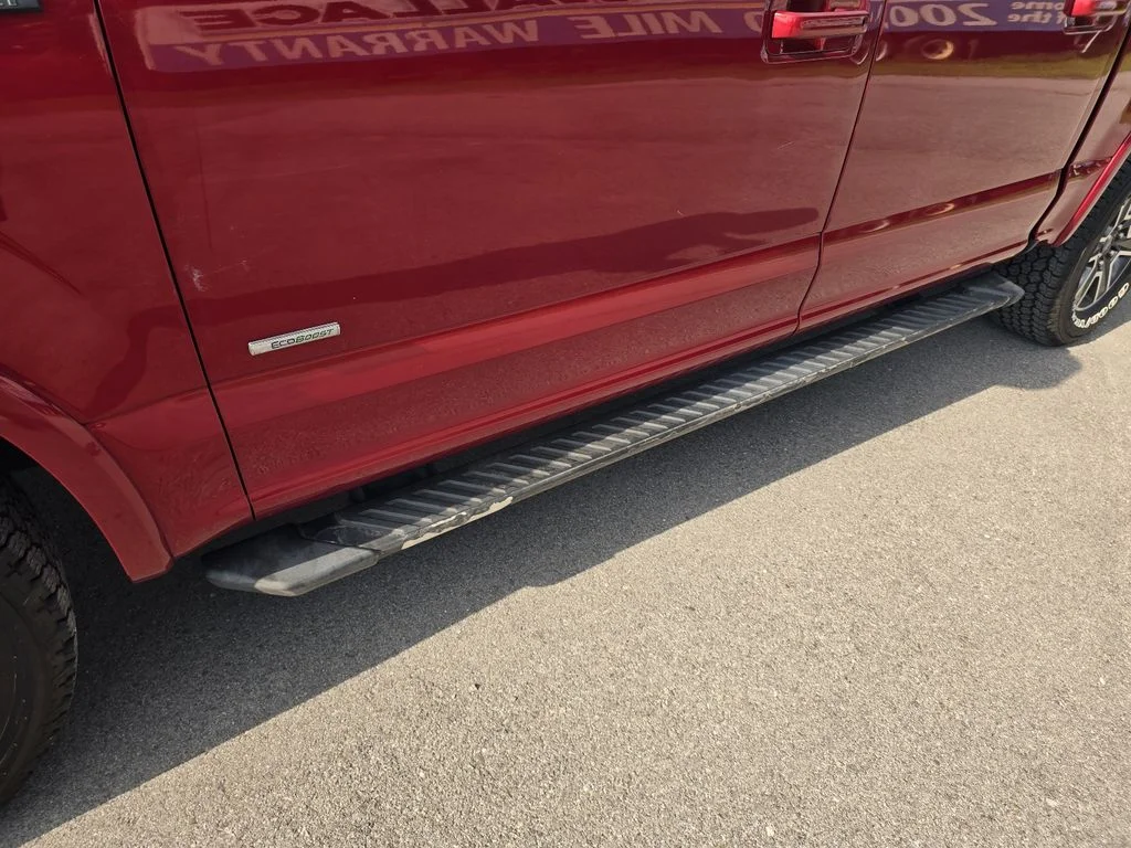 Used 2016 Ruby Red Metallic Tinted Clearcoat Ford XLT image 11