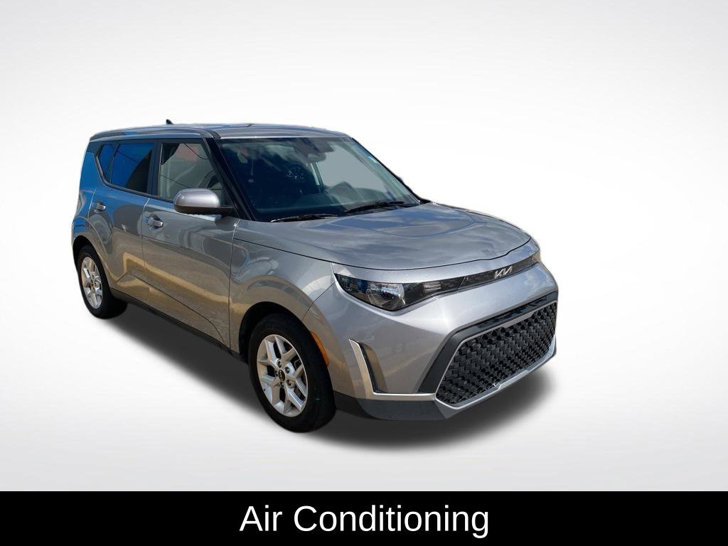 Used 2025 Gray Kia LX image 4