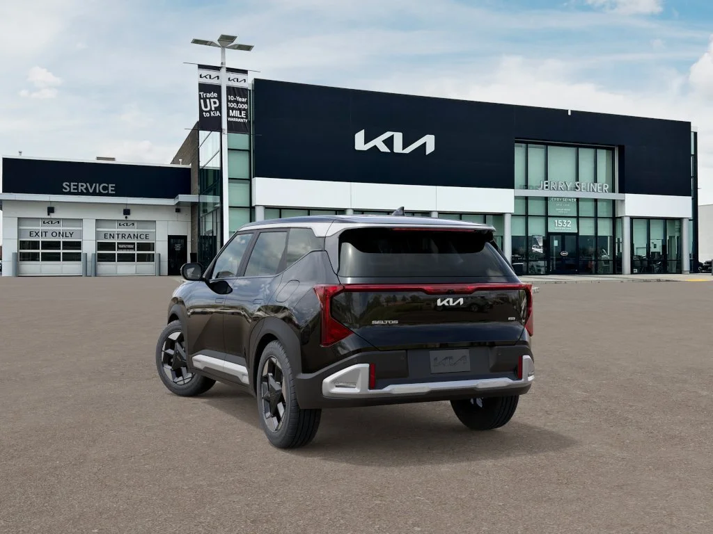 New 2027 Aurora Black Pearl Kia S image 4