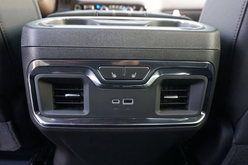 New 2026 Black Chevrolet High Country image 30
