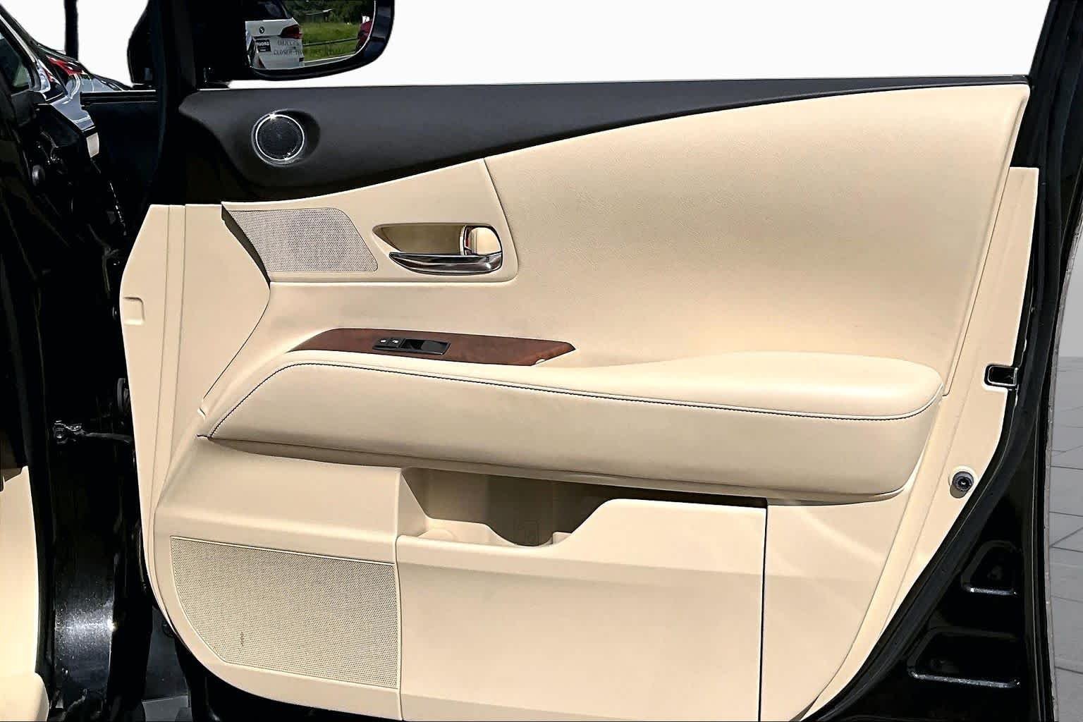Used 2015 Stargazer Black Lexus  image 26