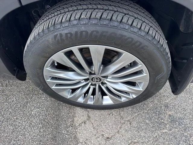 2024 Toyota Highlander Platinum - Photo 12