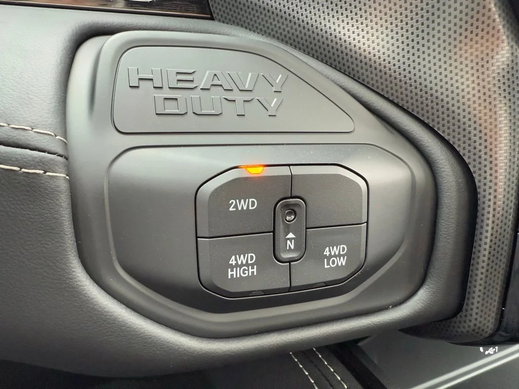 2026 RAM 3500 Limited - Photo 24