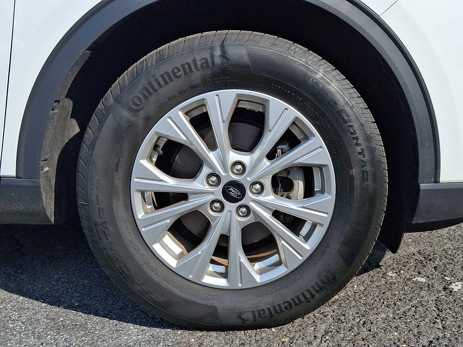 Used 2023 White Ford Active image 8