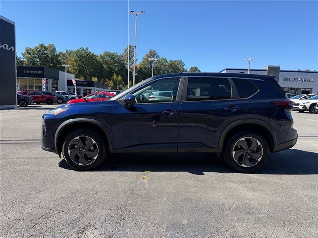Used 2024 Blue Nissan SV image 4