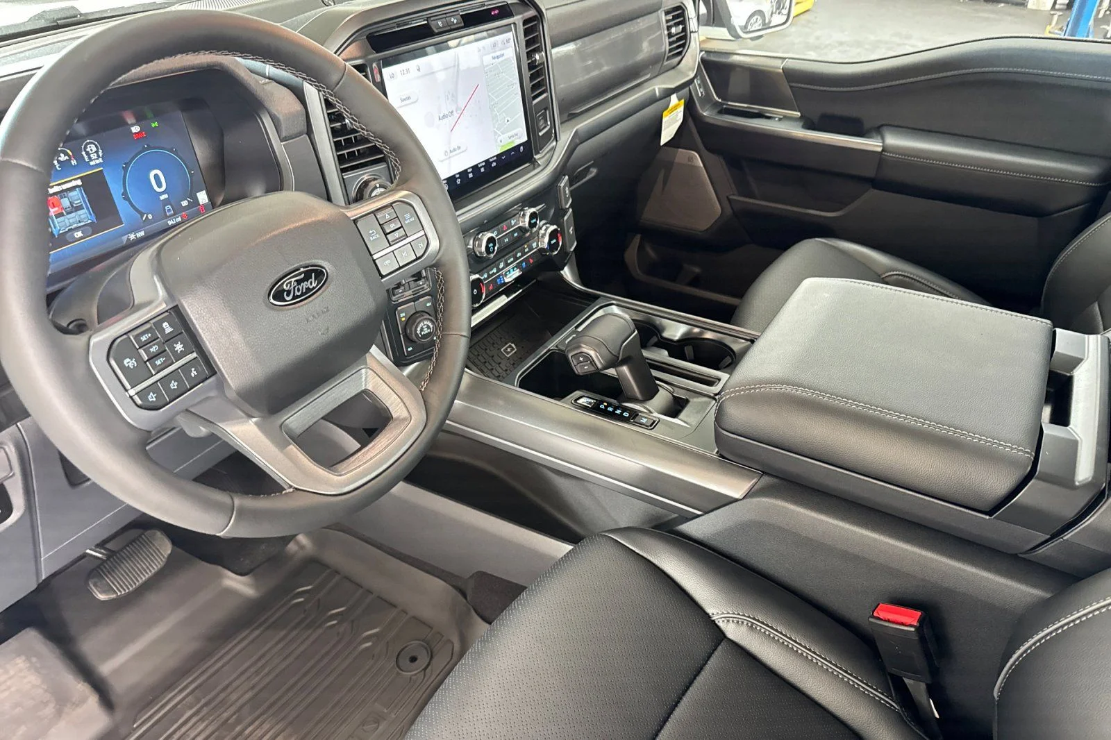 New 2026 Star White Metallic Tri-Coat Ford Lariat® image 10