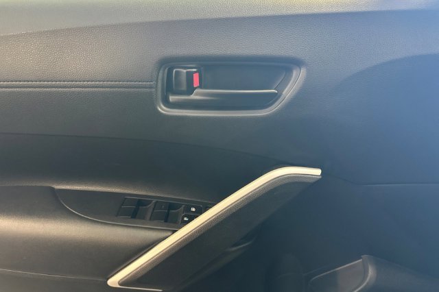 Certified Used 2025  Toyota LE image 14