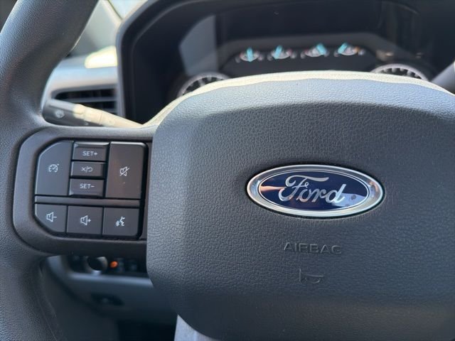 New 2026 Oxford White Ford F-250® XL image 28