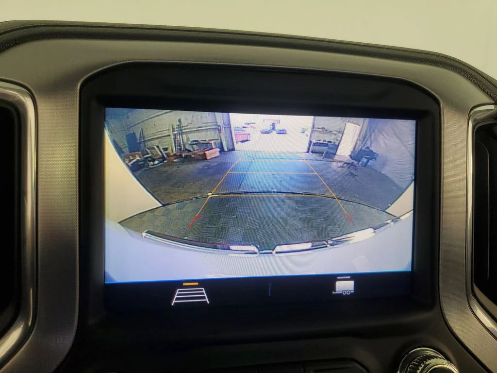 Used 2021 White GMC Elevation image 22