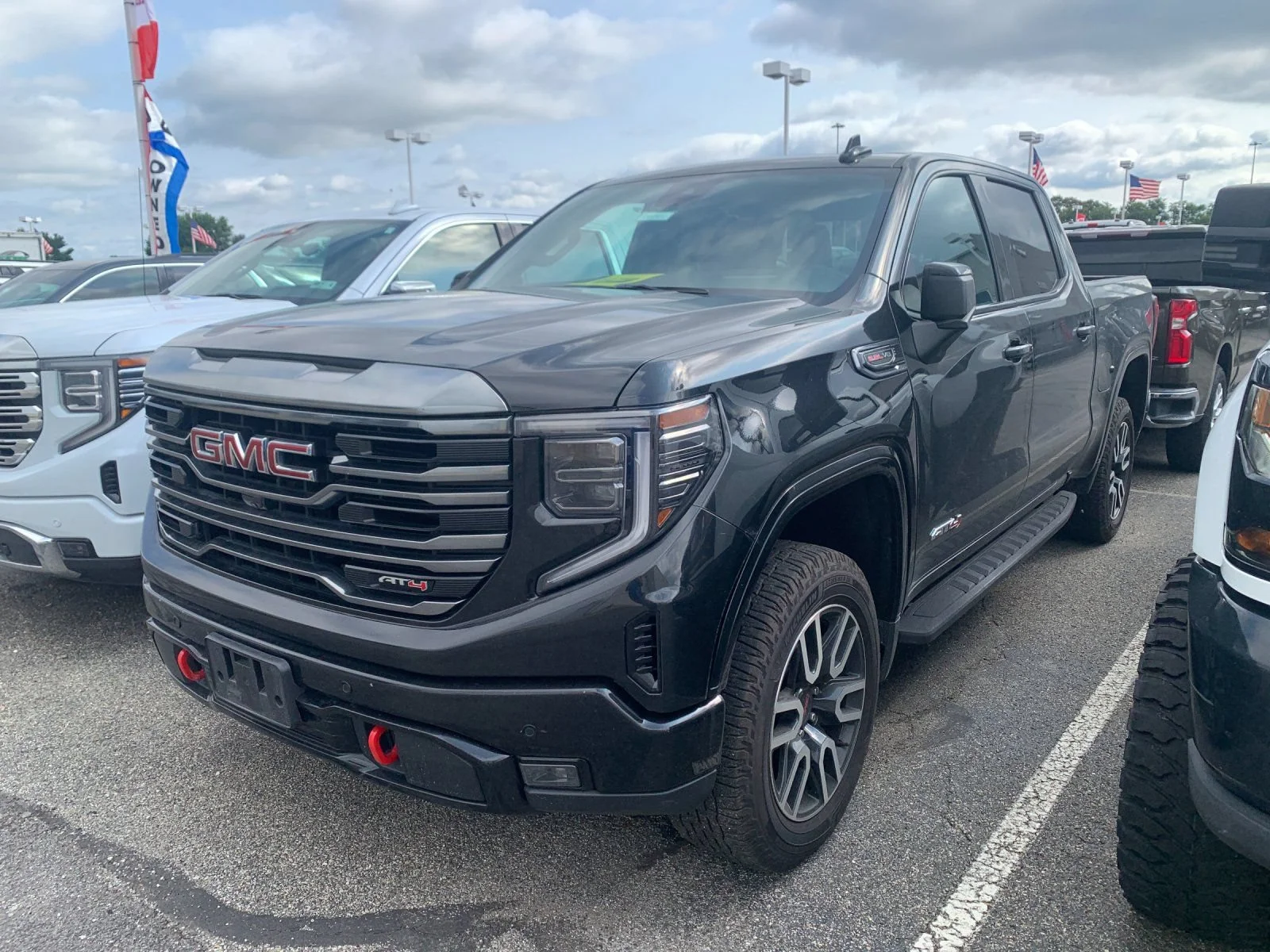 Used 2024 Onyx Black GMC AT4 image 4