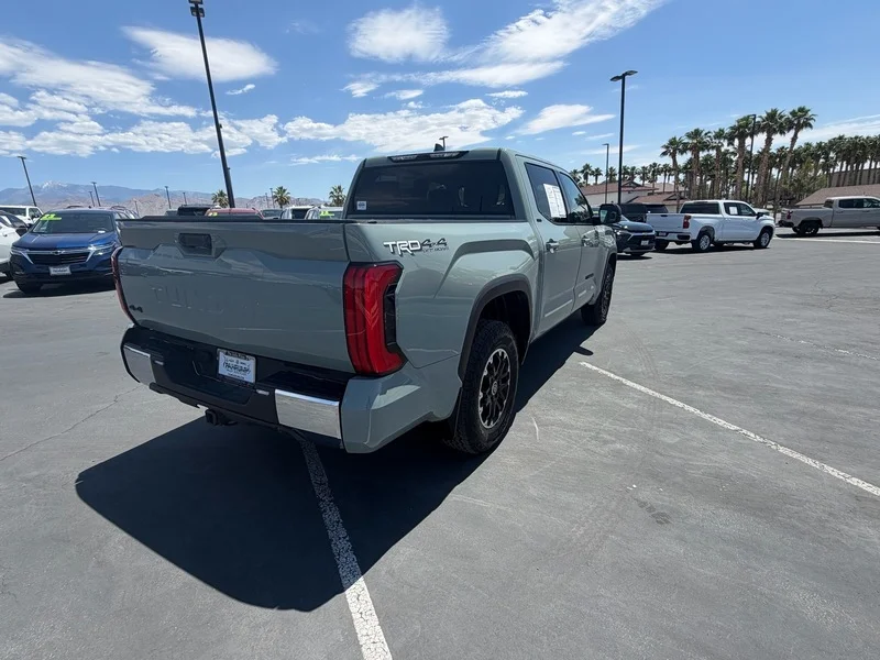 Used 2023 Green Toyota SR5 image 3