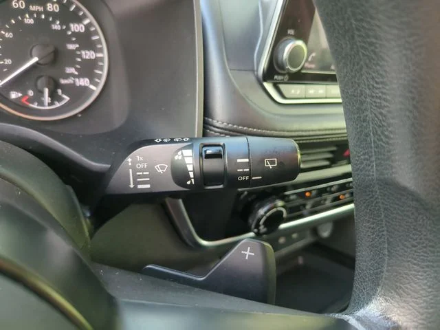 Used 2024 Silver Nissan S image 31