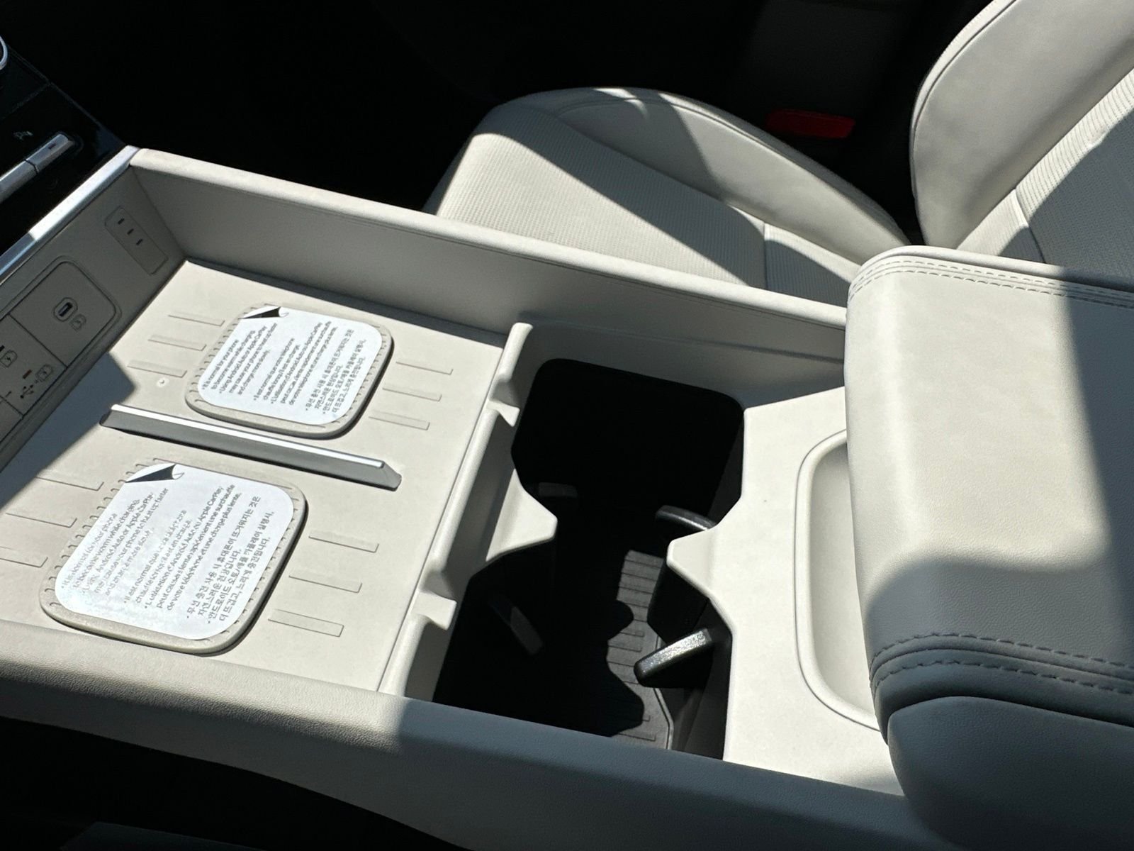 New 2027 Silver Hyundai Calligraphy AWD image 79