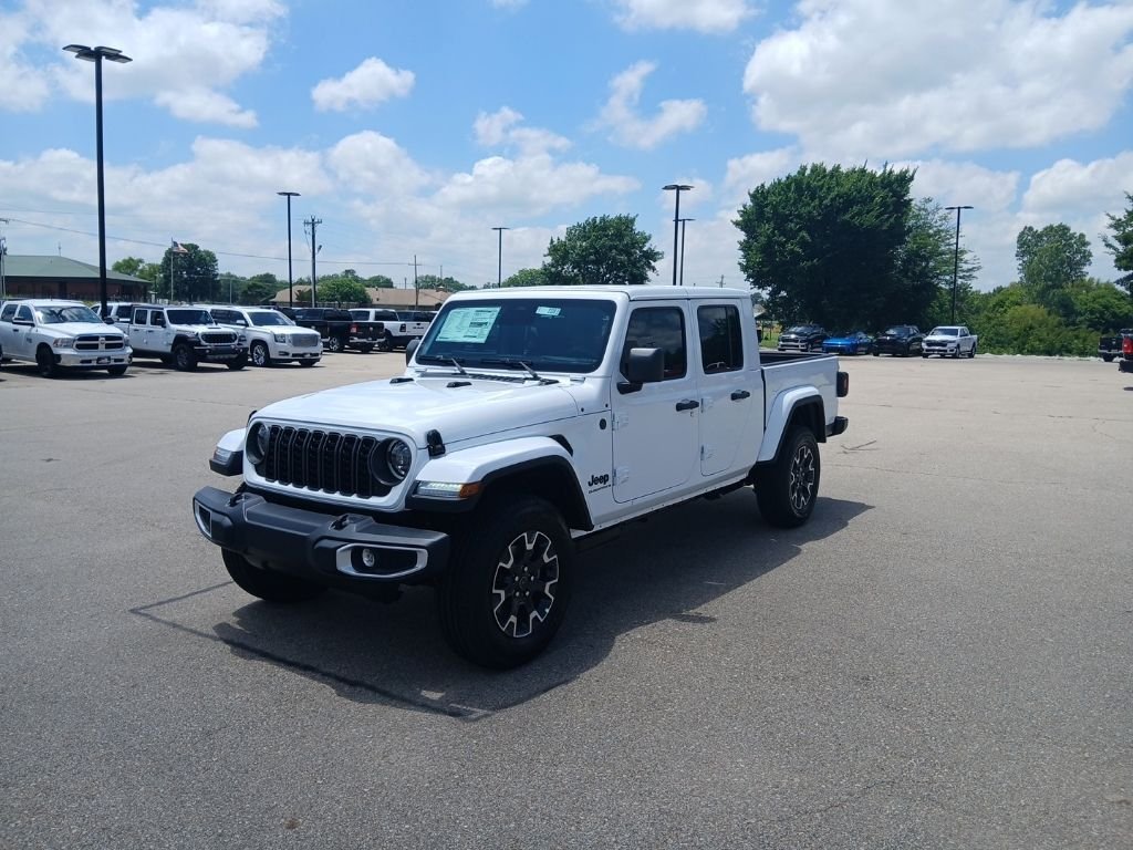 New 2026 Bright White Clear-Coat Exterior Paint Jeep Sahara image 4