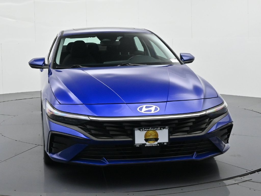 Used 2025 Blue Hyundai SEL Convenience image 3
