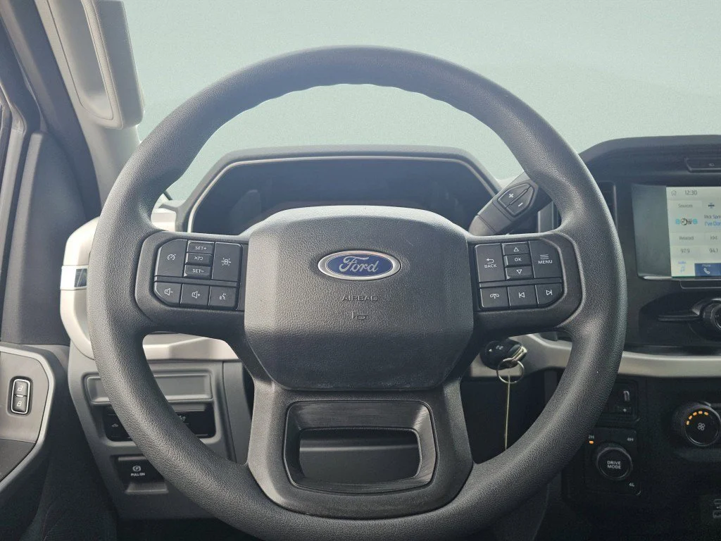 Used 2023 White Ford XLT image 32
