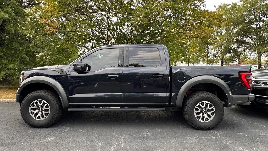 Used 2021 Antimatter Blue Metallic Ford Raptor image 9