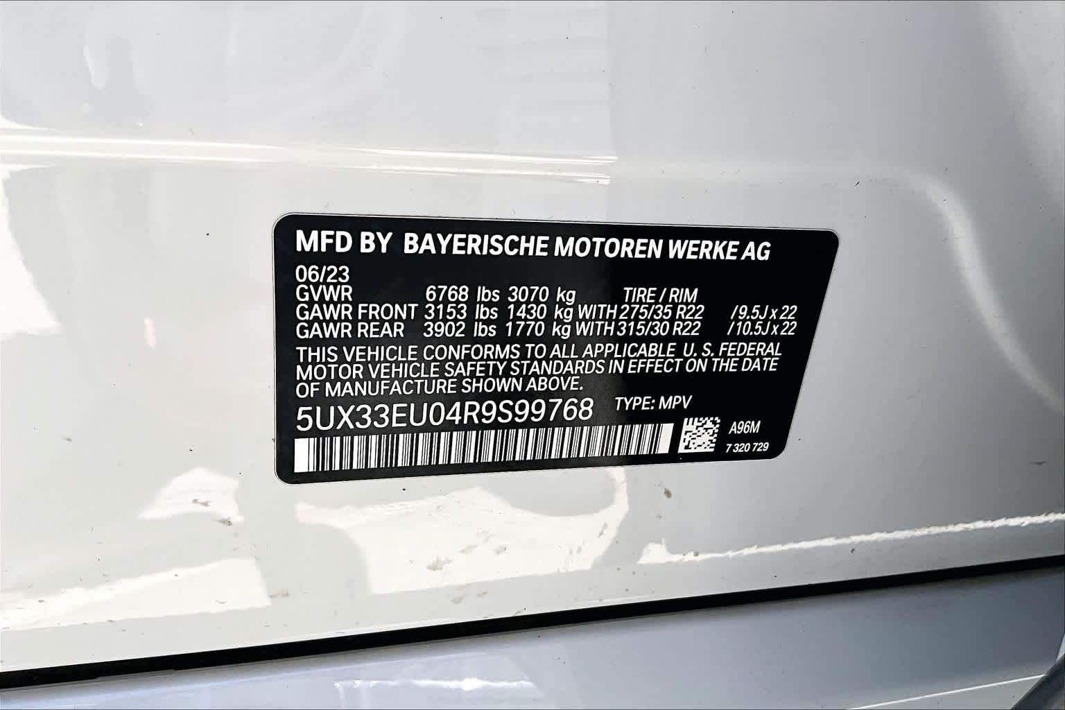 Used 2024 Mineral White Metallic BMW M60i image 33