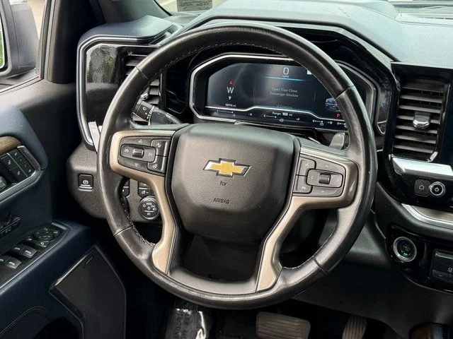Used 2022 Glacier Blue Metallic Chevrolet High Country image 18