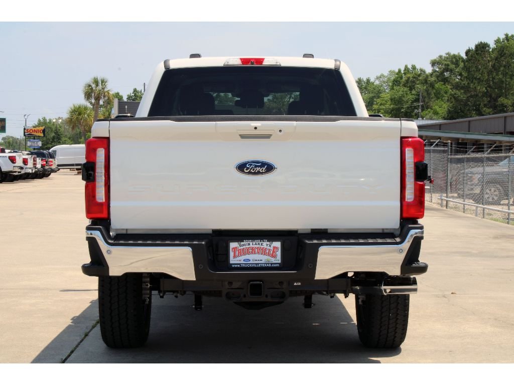 New 2026 Star White Metallic Tri-Coat Ford LARIAT image 26