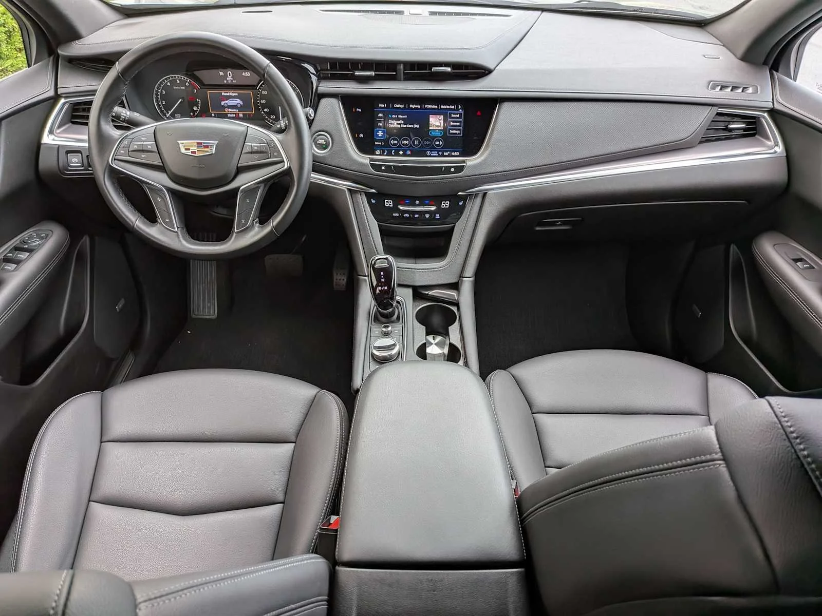 Used 2023 Argent Silver Metallic Cadillac Luxury image 23