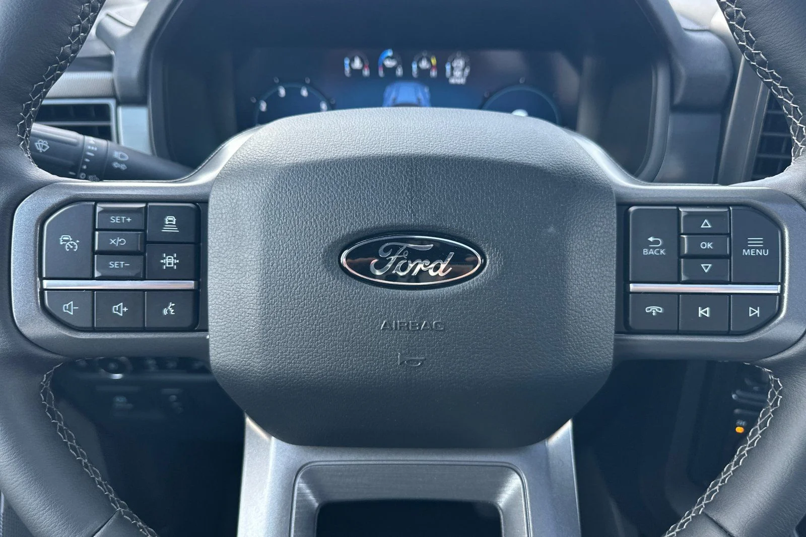 New 2026 Star White Metallic Tri-Coat Ford Lariat® image 19