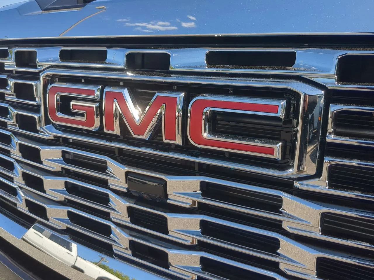 New 2026 Titanium Rush Metallic GMC Denali DRW image 32