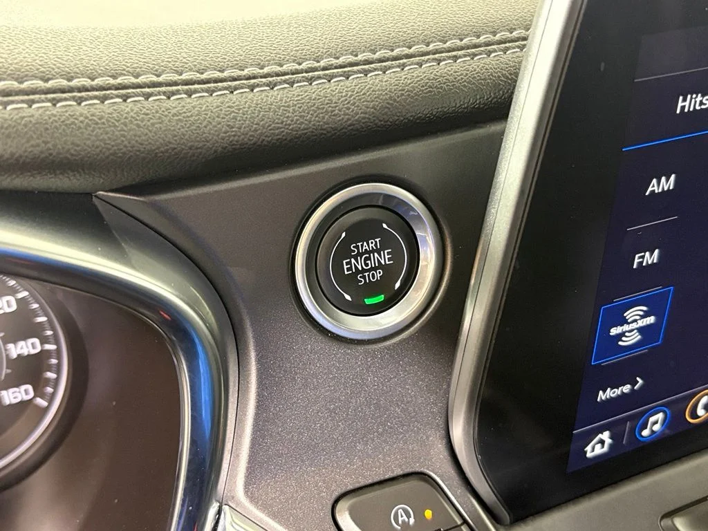 Used 2025 Black Chevrolet LT image 21