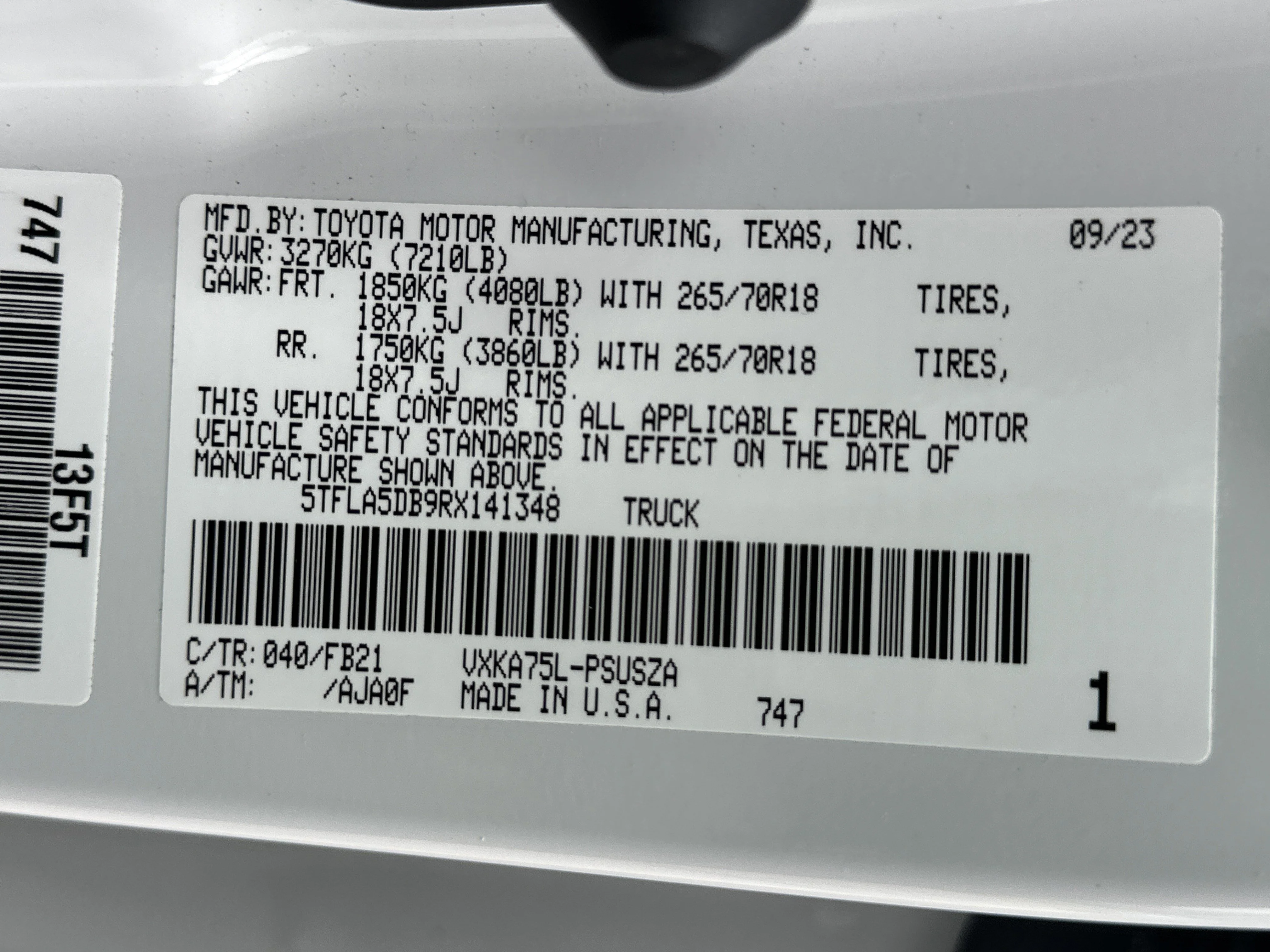 Used 2024 Ice Cap Toyota SR5 image 30