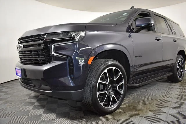 Used 2023 Gray Chevrolet RST image 2