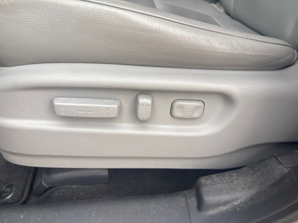 Used 2016 Gray Honda EX-L image 13