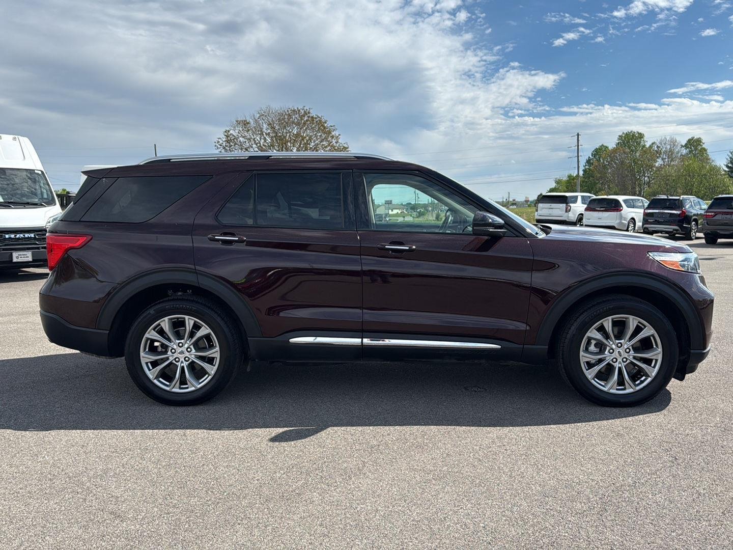 2023 Ford Explorer Limited - Photo 9