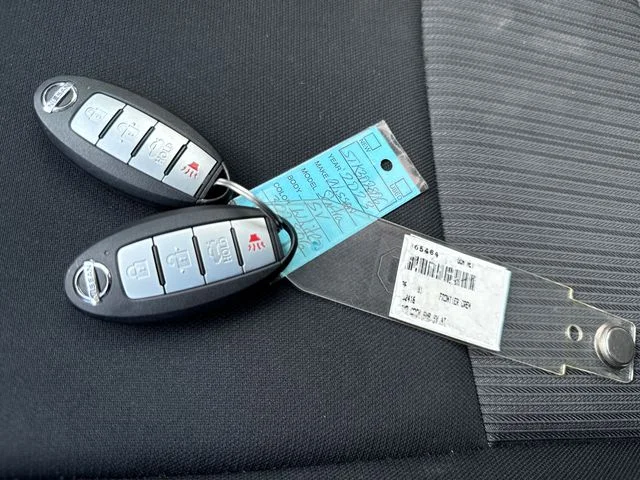 Used 2023 White Nissan SV image 29