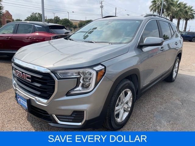 Used 2023 Silver GMC SLE image 3