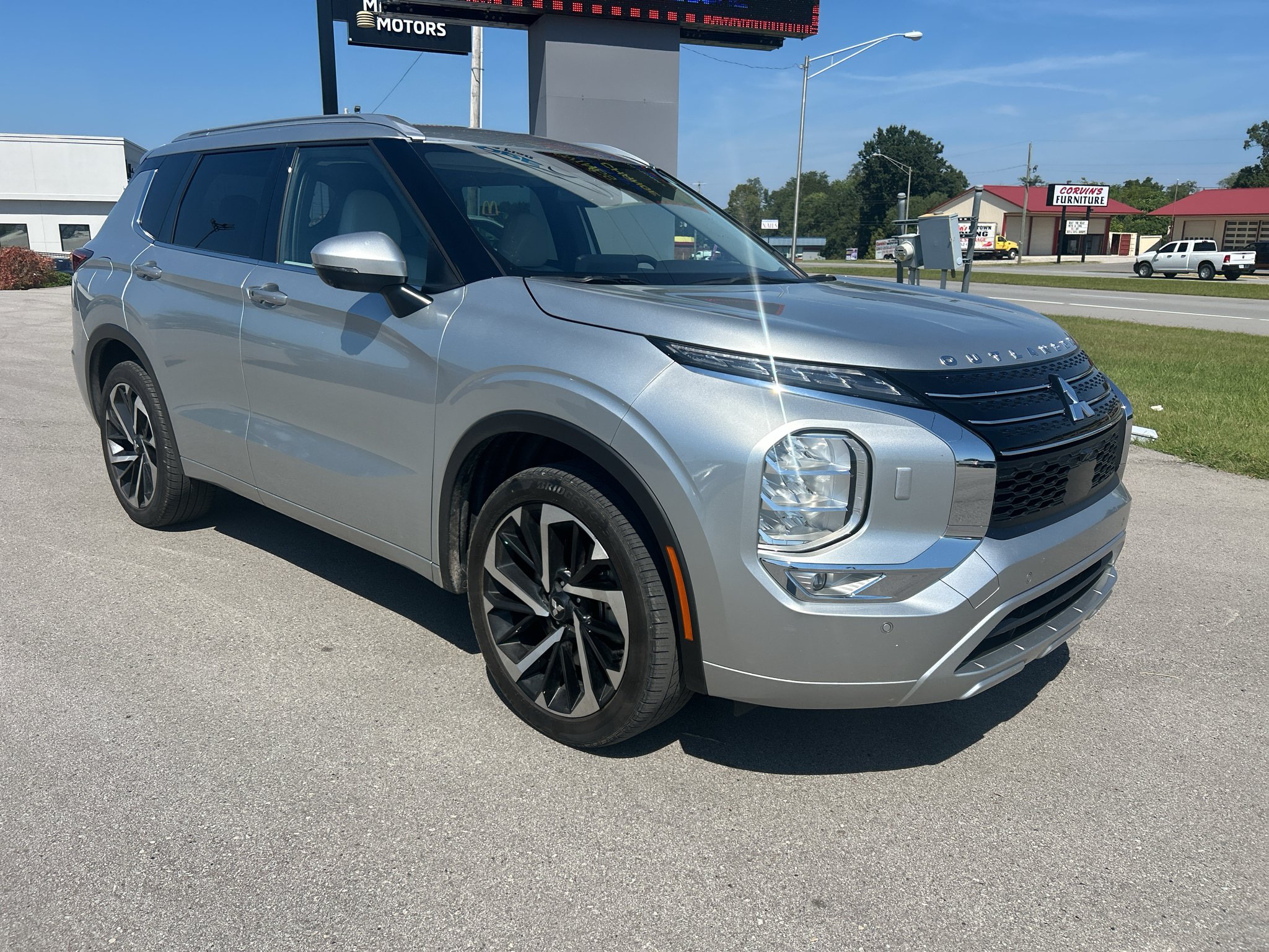 2023 Mitsubishi Outlander