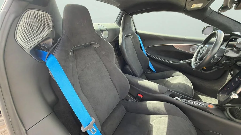 Used 2026  McLaren Spider image 24