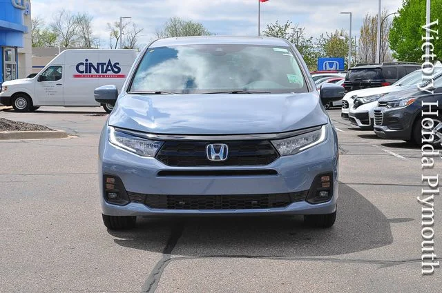New 2026 Sonic Gray Pearl Honda Touring image 6