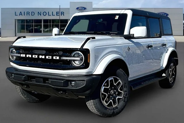 2026 Ford Bronco Outer Banks®