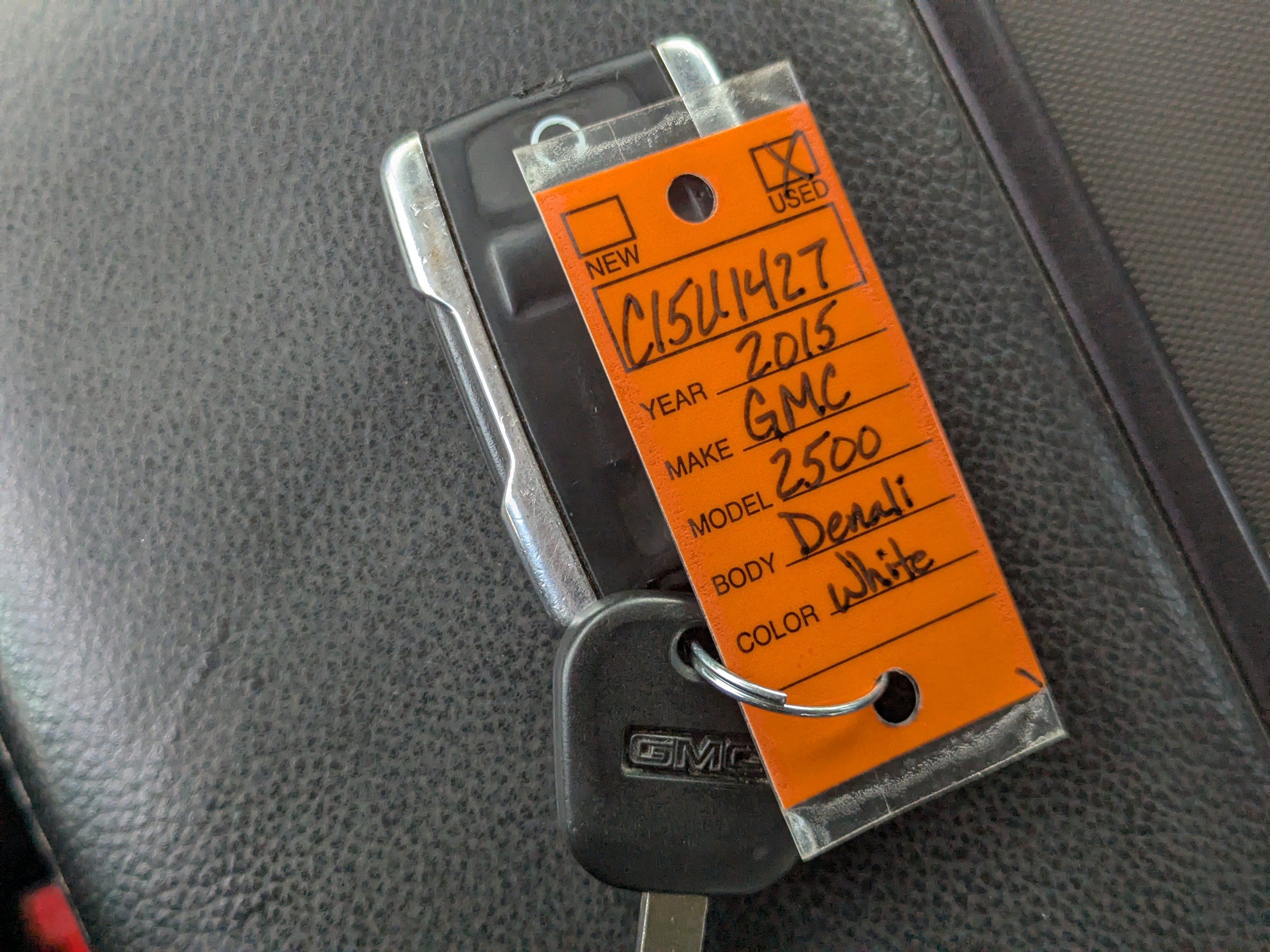 Used 2015 SUMMIT WHITE GMC Denali image 19